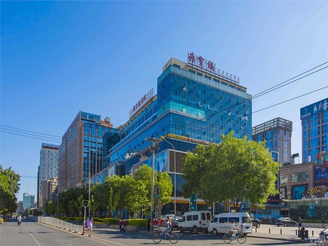 吉林别墅升降泳池设备价格